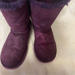 Purple Uggs With Bow Detailing On Back